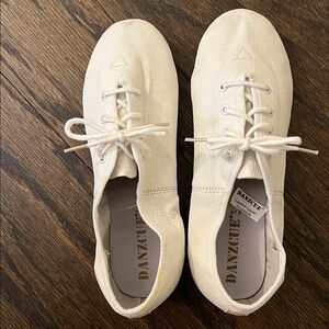 Danzcue Cream Dance Shoes